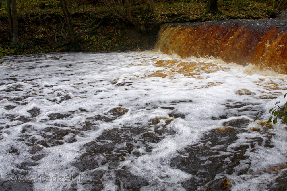 Ivande lower waterfall in Autumn