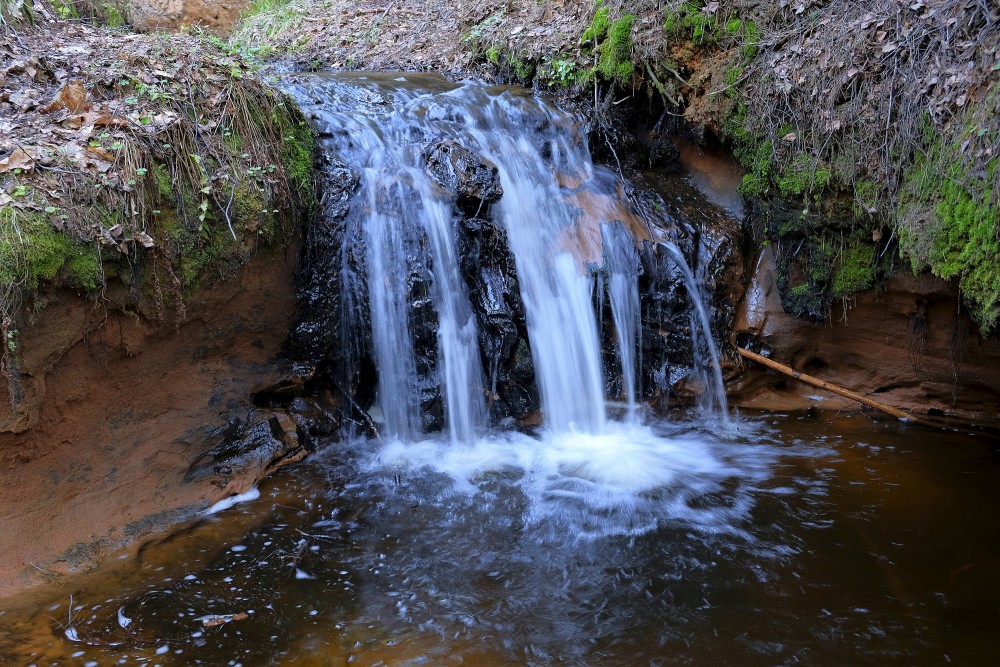 Mīzalvalks Waterfall