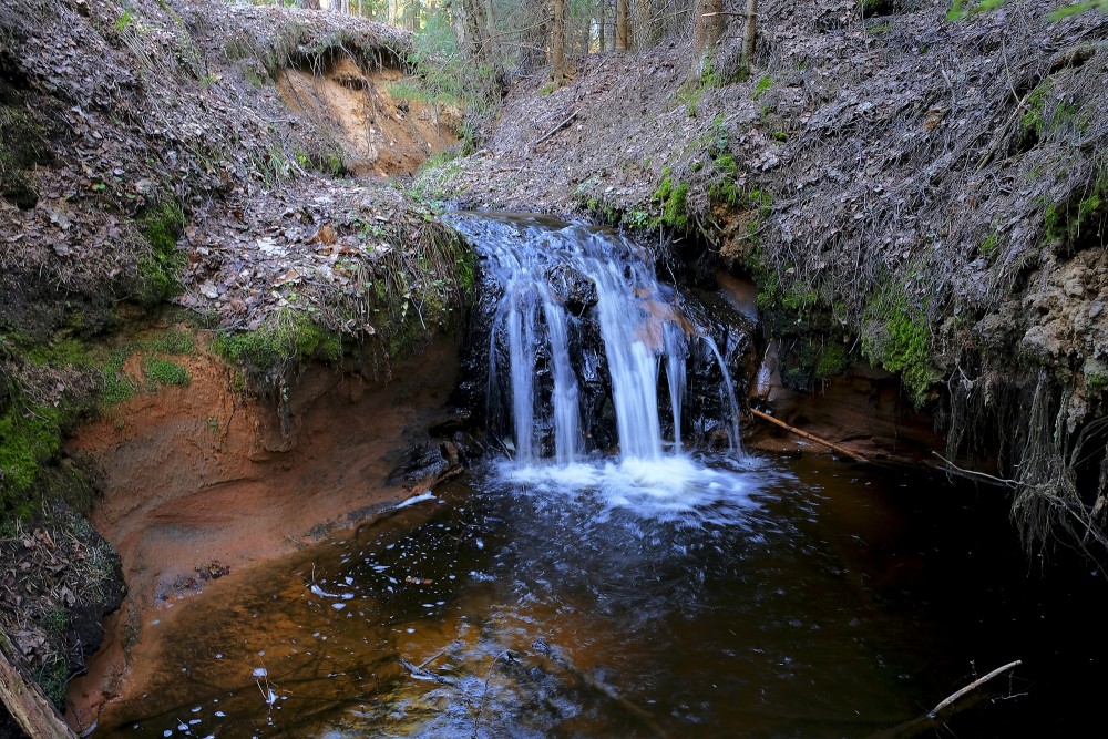 Mīzalvalks Waterfall