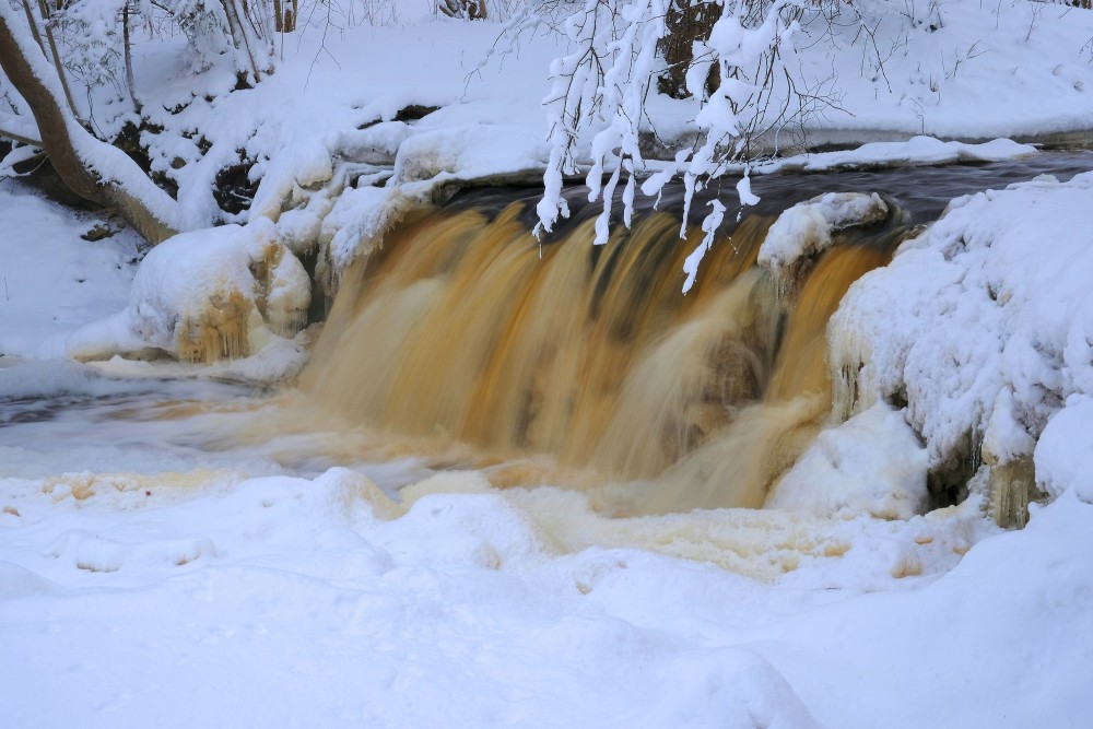 Ivande Lower Waterfall In Winter