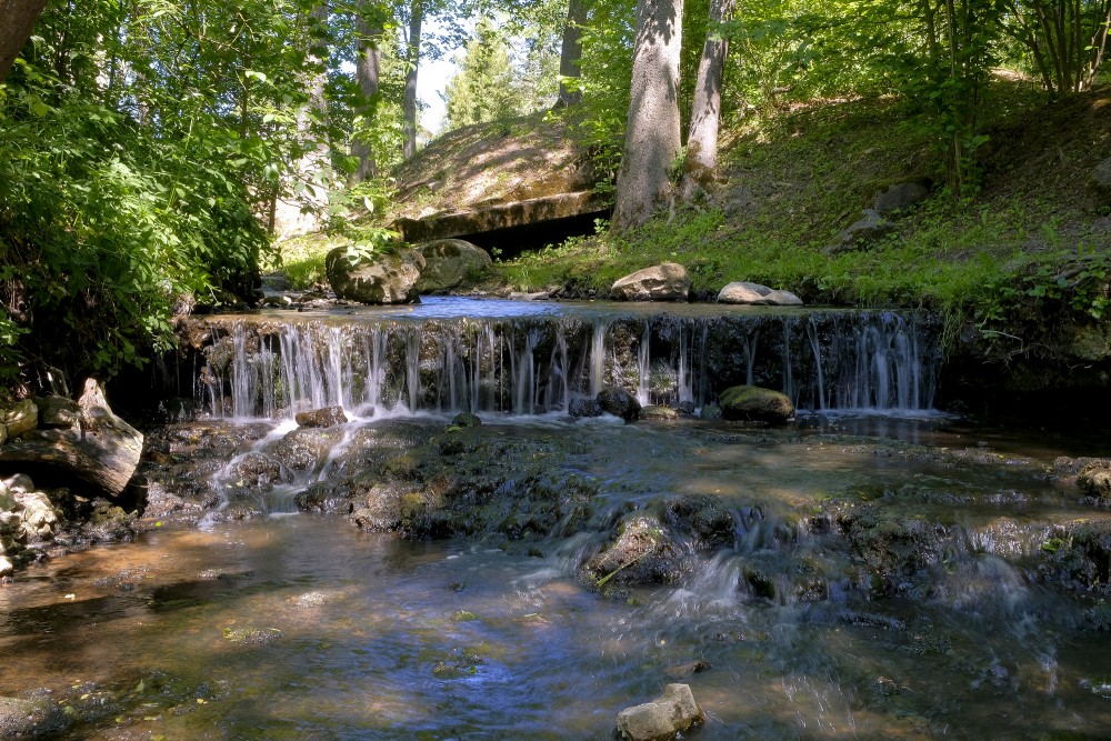 Skanstupīte Waterfall