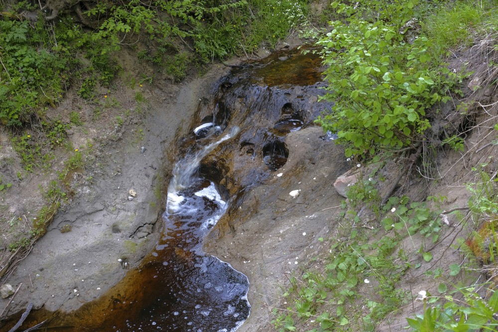 Dūkupju Waterfall