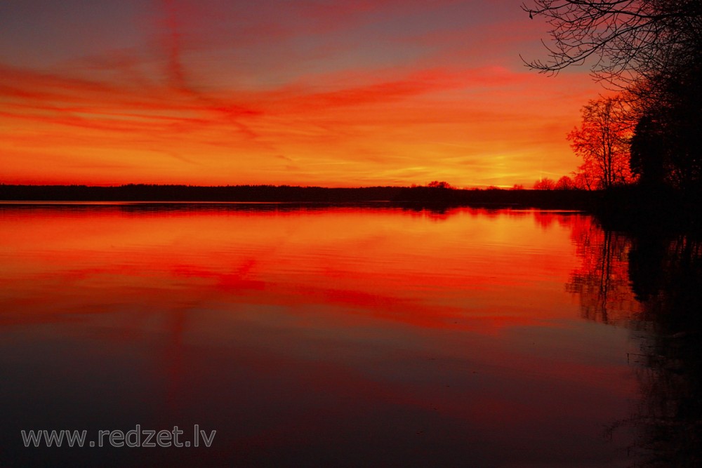 Daugavas nakts ainava
