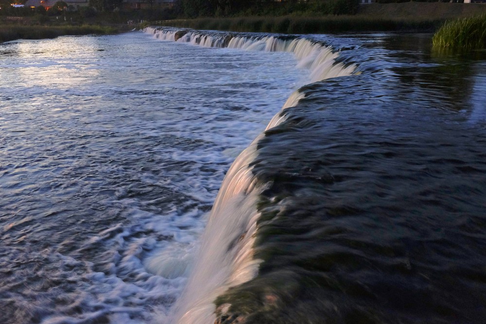 Venta Rapid at Night
