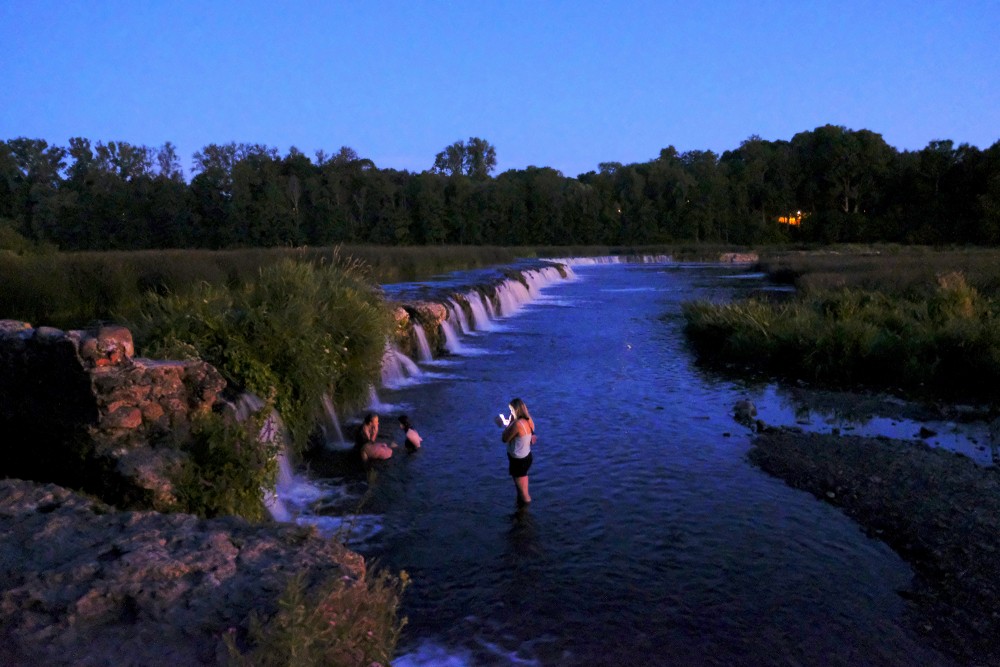 Venta Rapid at Night