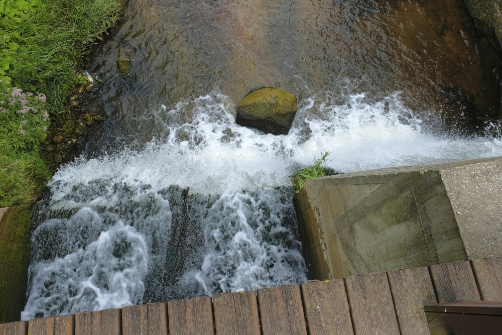 Alekšupītes ūdenskritums skatā no augšas