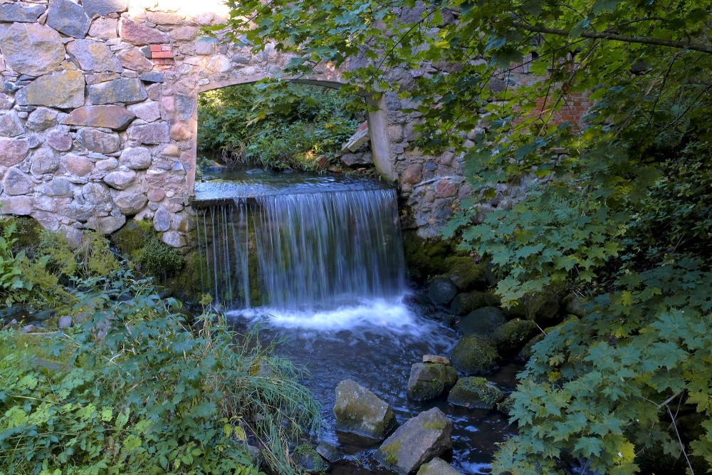 Grīviņu dzirnavu ūdenskritums