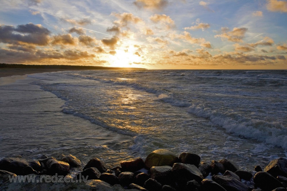 Saulriets Baltijas jūrā