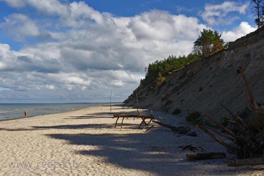 Jūrkalnes stāvkrasta ainava