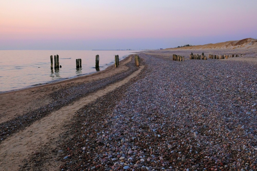 Steķi jūrā vakara gaismā Steķi jūrā vakara gaismā