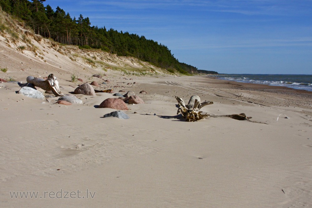Kurzemes jūrmala pie Vendzavām