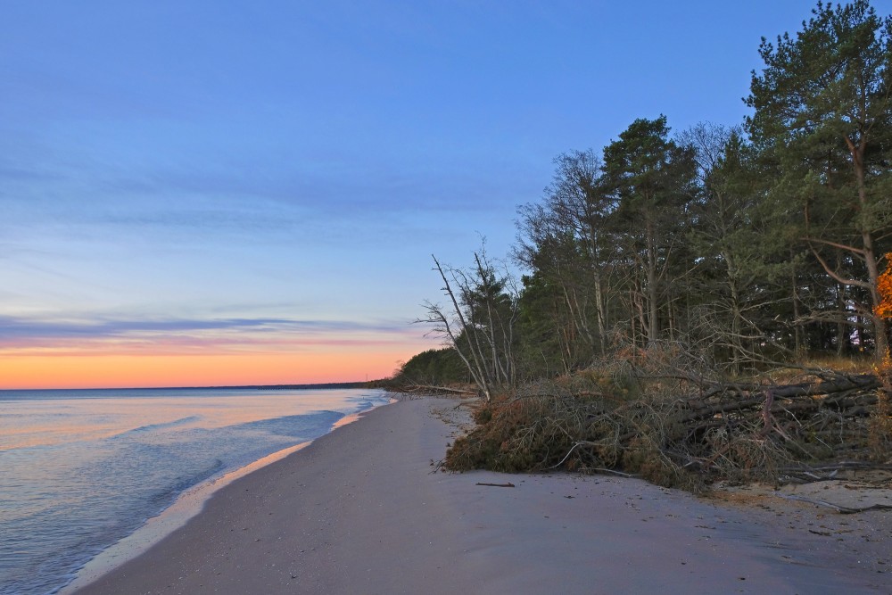 Kolkasraga pludmale saullēktā