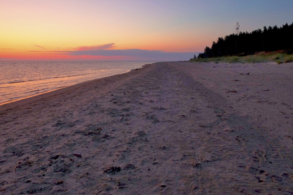 Kolkasragā pirms saullēkta