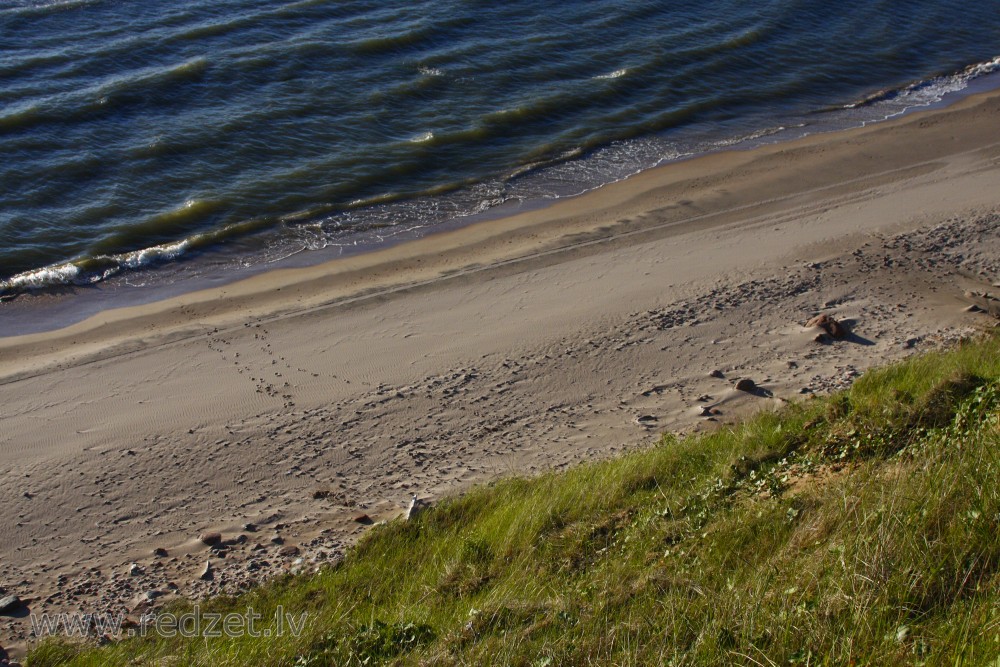 Skats uz jūru no stāvkrasta