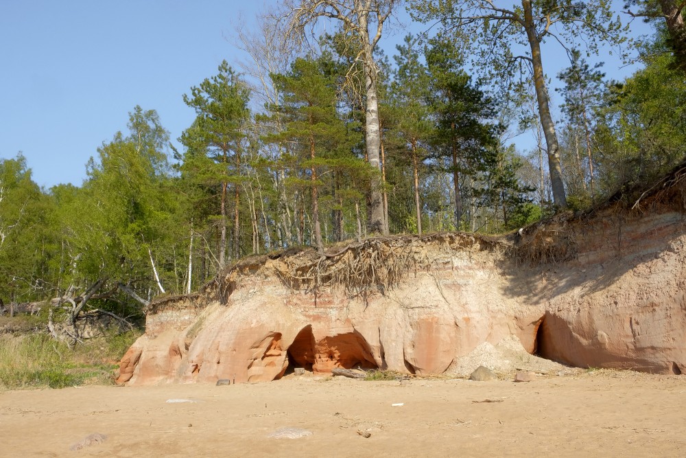 Ezurgas cliffs