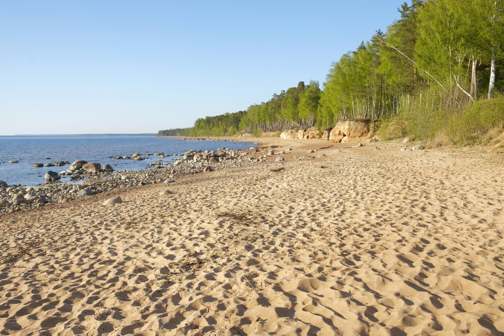 Veczemju Cliffs