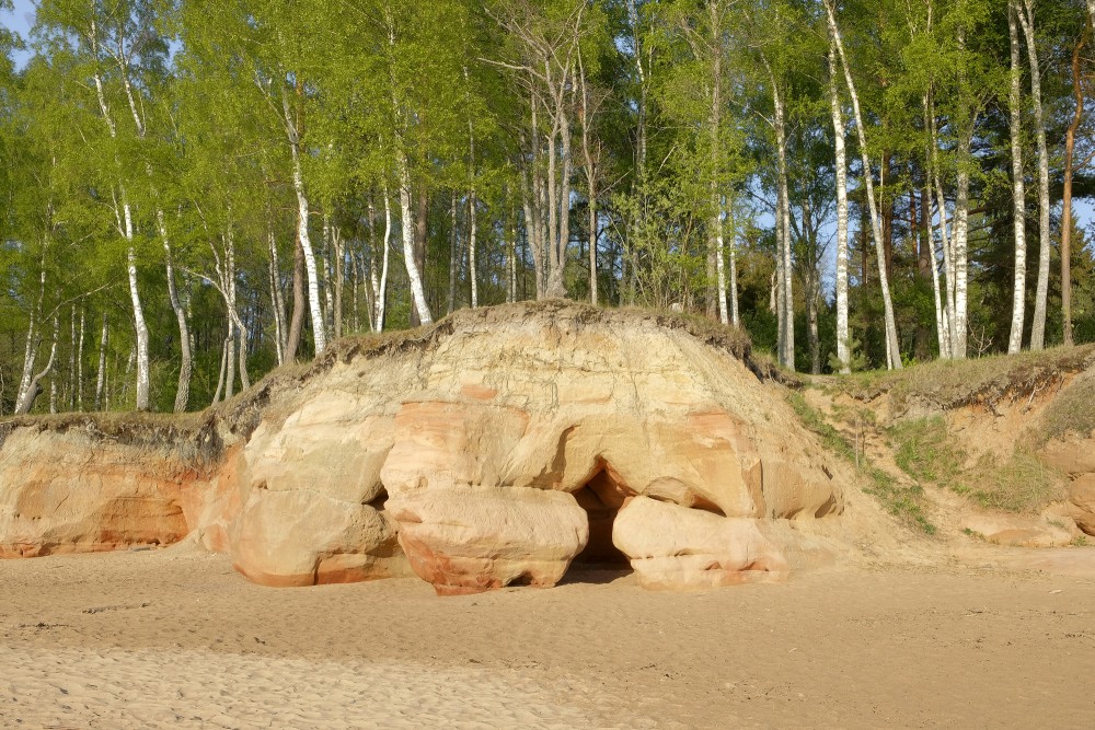 Veczemju Cliffs