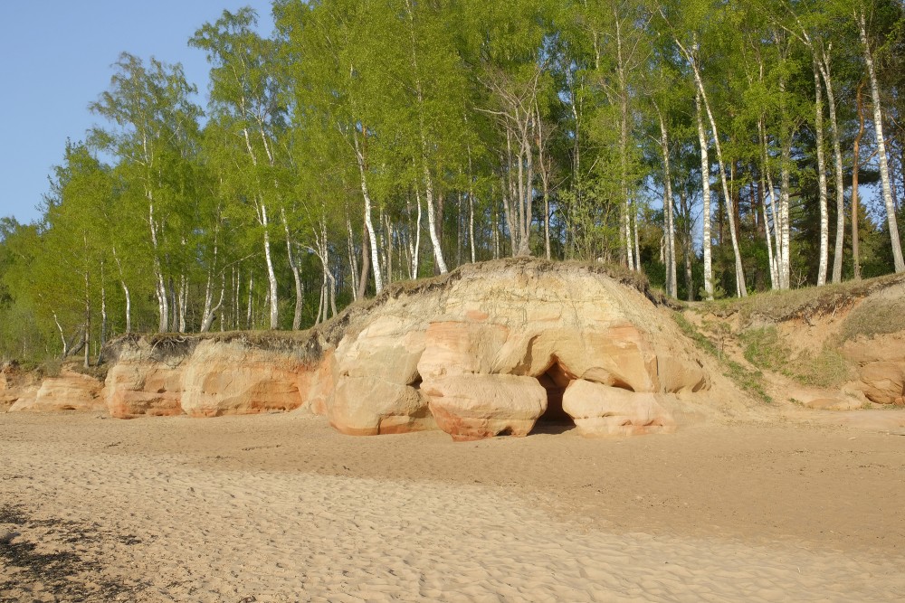 Veczemju Cliffs