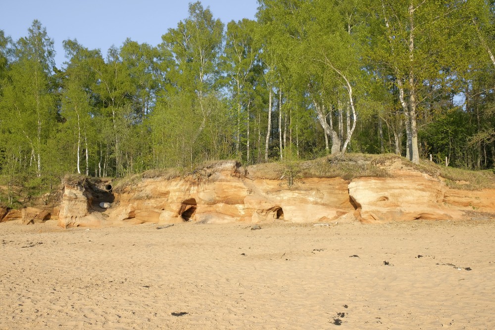Veczemju Cliffs