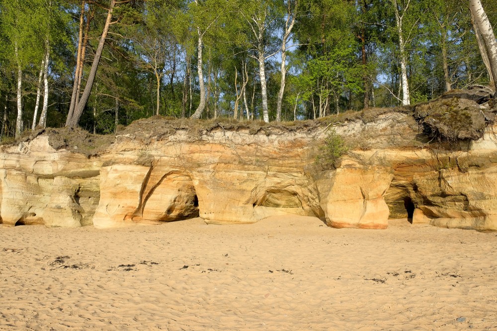 Veczemju Cliffs