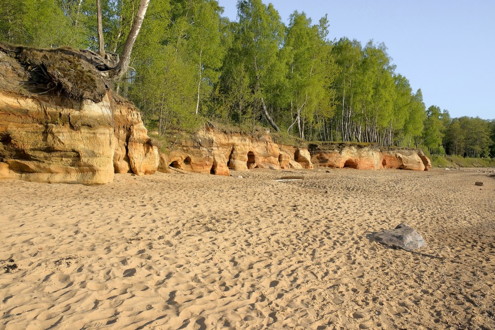 Veczemju Cliffs