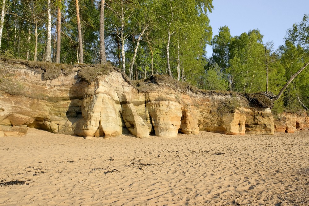 Veczemju Cliffs