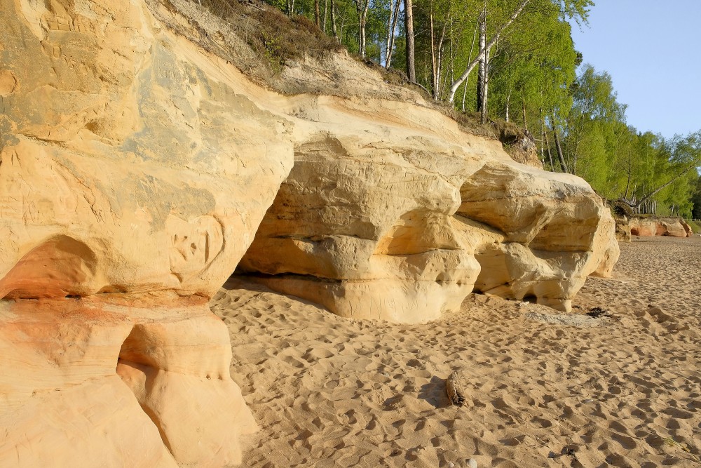 Veczemju Cliffs