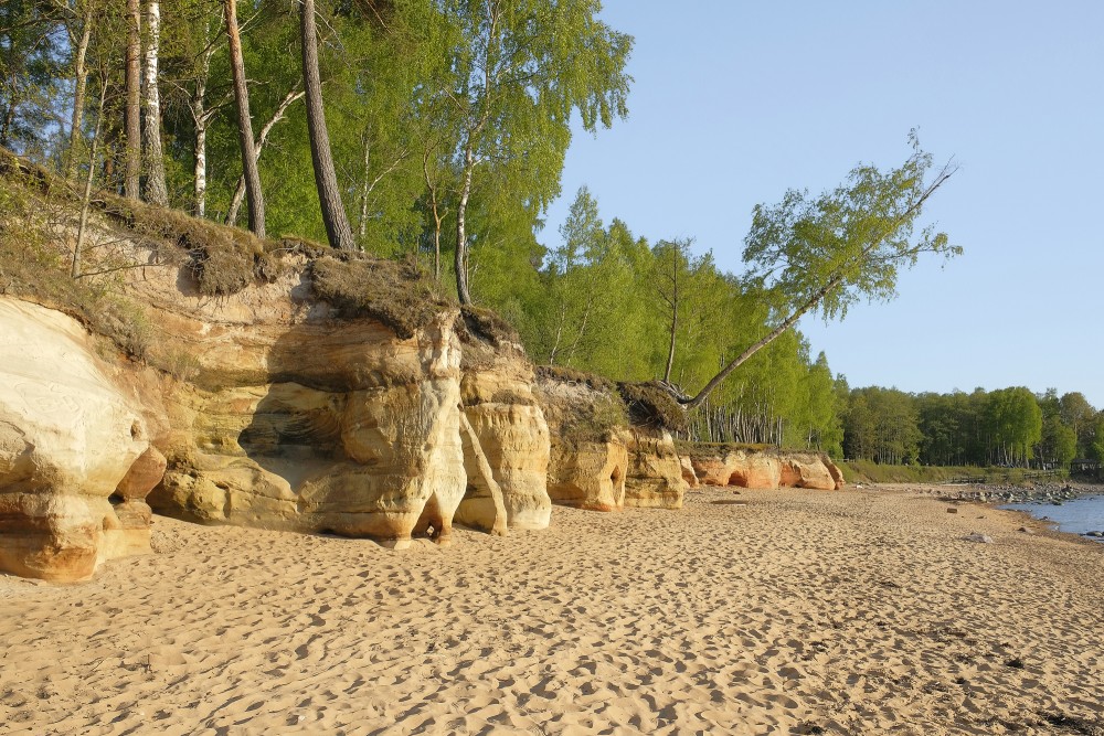 Veczemju Cliffs