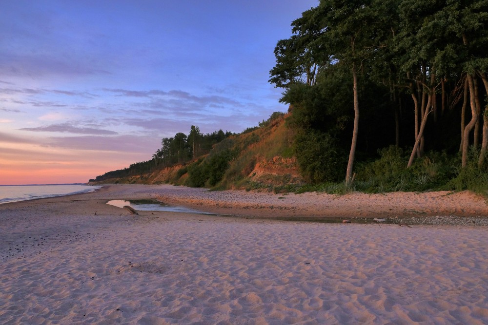 Strauta ieteka jūrā