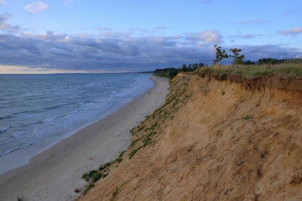 Stāvkrasts pie Labraga