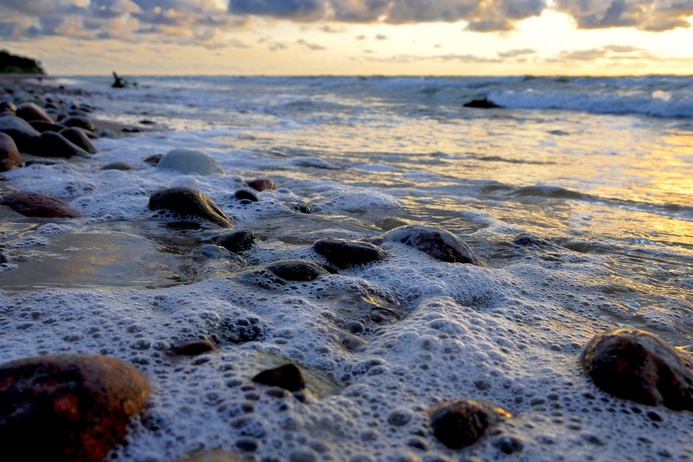 Jūras apskaloti oļi