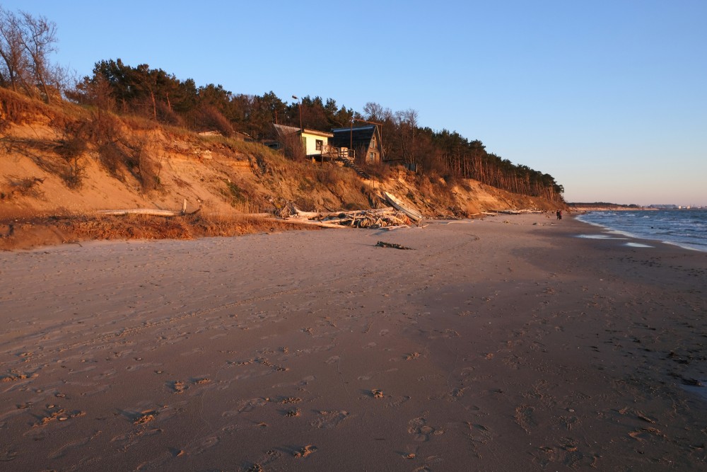 Staldzenes jūrmala pavasara vakarā