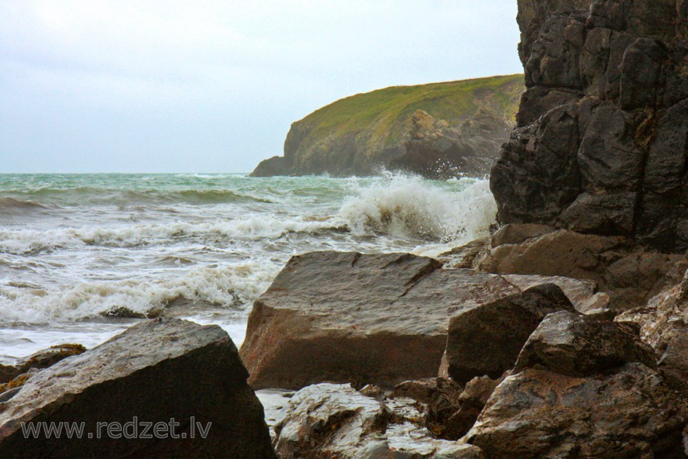 Jūras piekraste pie St David's, Wales, Lielbritānija