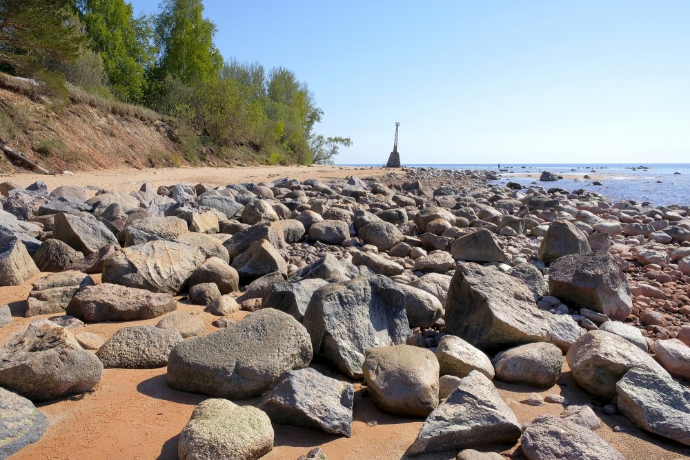 Ķurmraga bāka, Vidzemes akmeņainā jūrmala