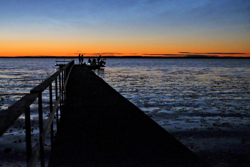 Burtnieka ezers naktī