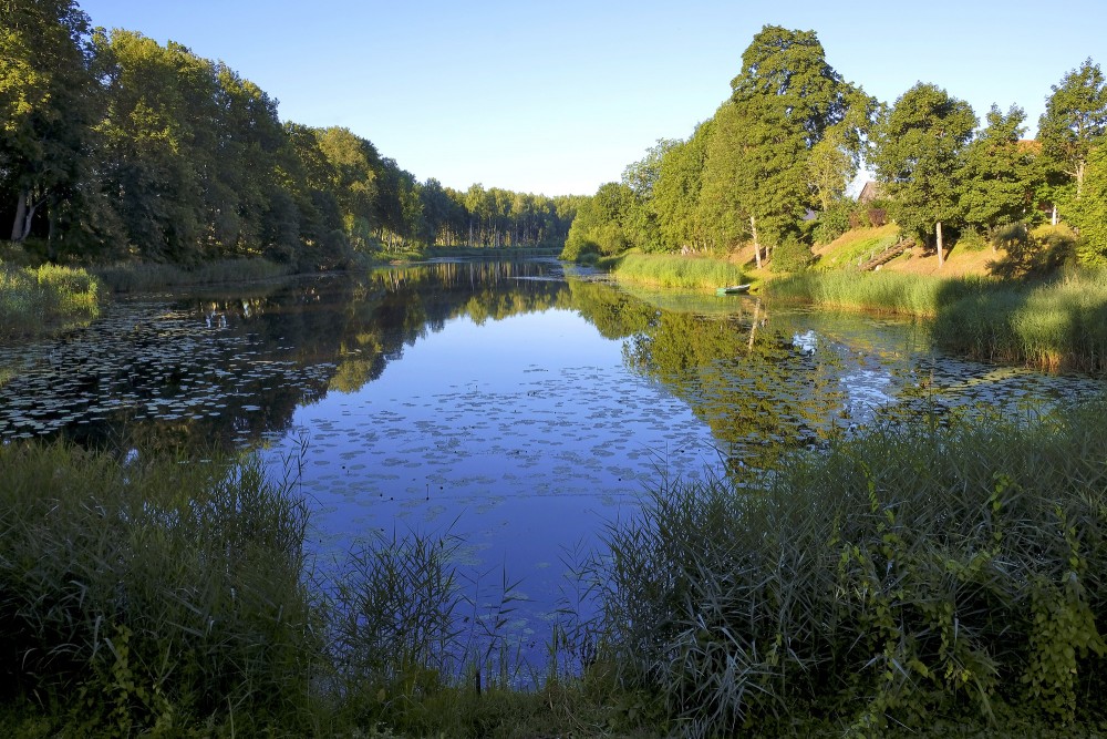 Mujānu dzirnavezera ainava