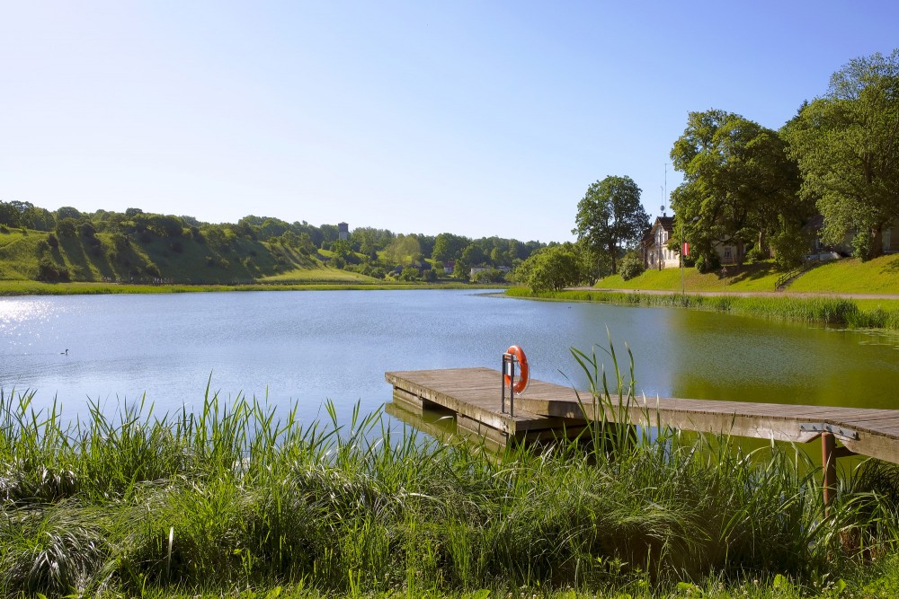 Talsu ezers un Talsu pilskalns