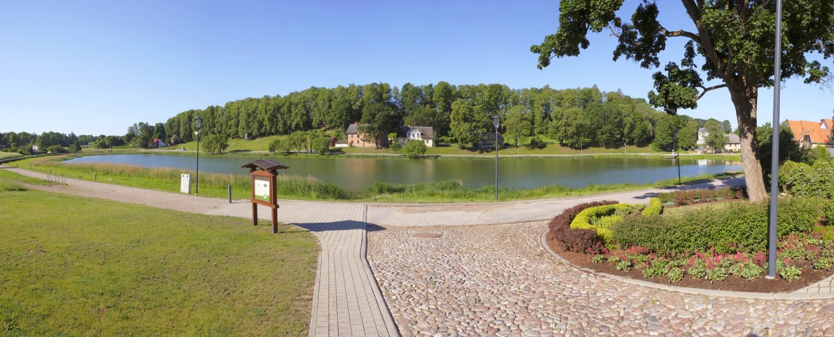 Talsu ezera un Ķēniņkalna panorāma