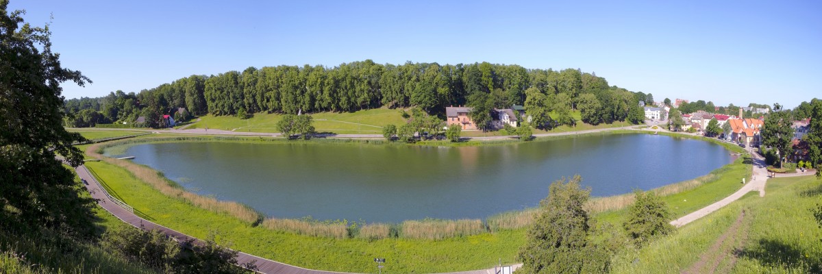 Talsu ezera un Ķēniņkalna panorāma