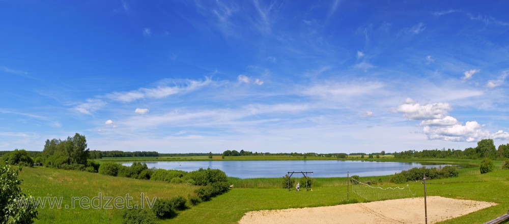 Ķikuru Lake Panorama