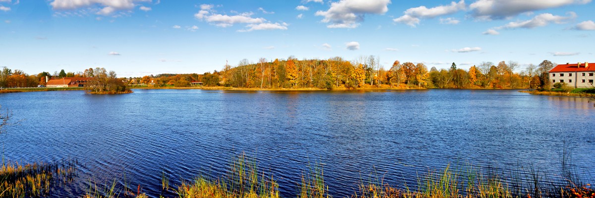 Ēdoles dzirnavezera panorāma Ēdoles dzirnavezera panorāma