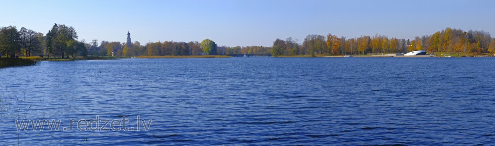 Skats uz Alūksni un Marijas salu, panorāma