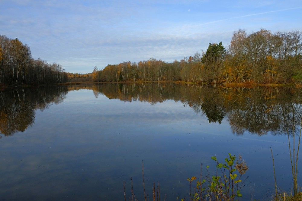 Rudbārži Mill-lake in Autumn