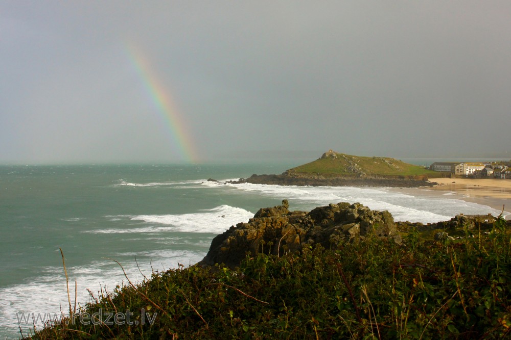 Varavīksne atlantijas okeānā pie St Ives