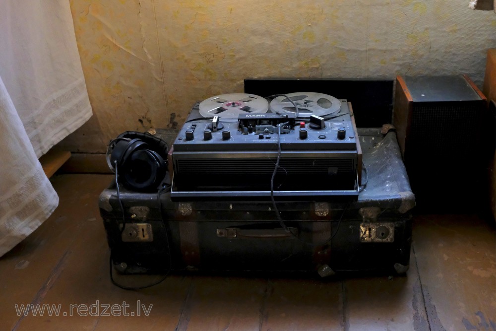 Lenšu magnetafons krāmu muzejā "Lejnieki"