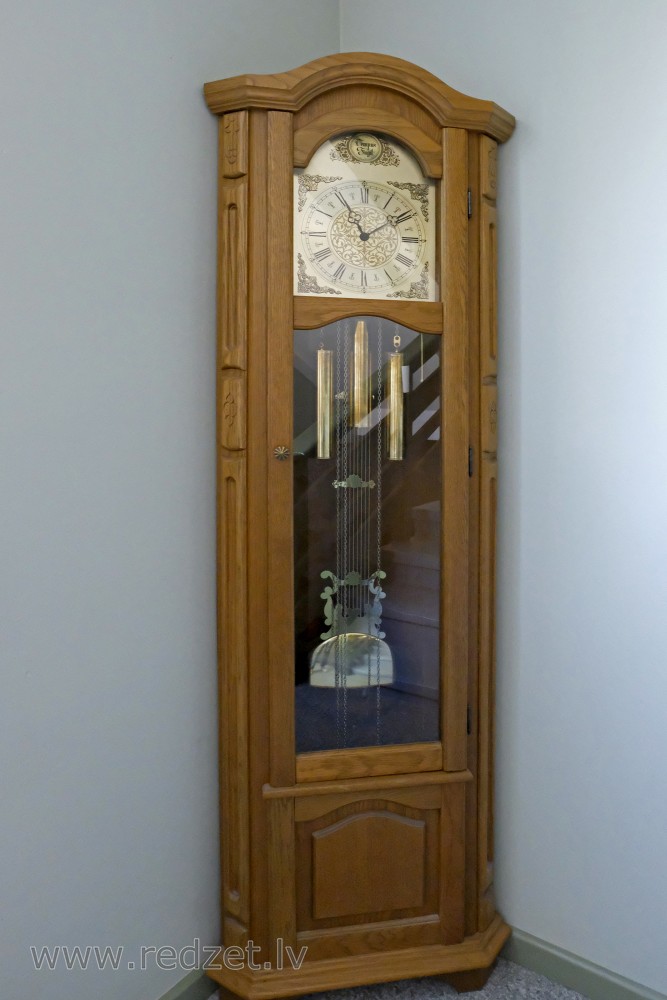 Clock in Barbele Boys School ''Roots and Wings''