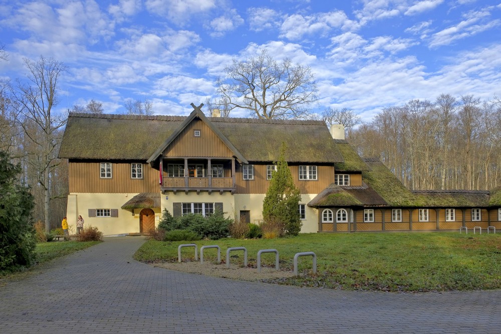 Ķemeru Nacionālā parka dabas centrs - Meža māja