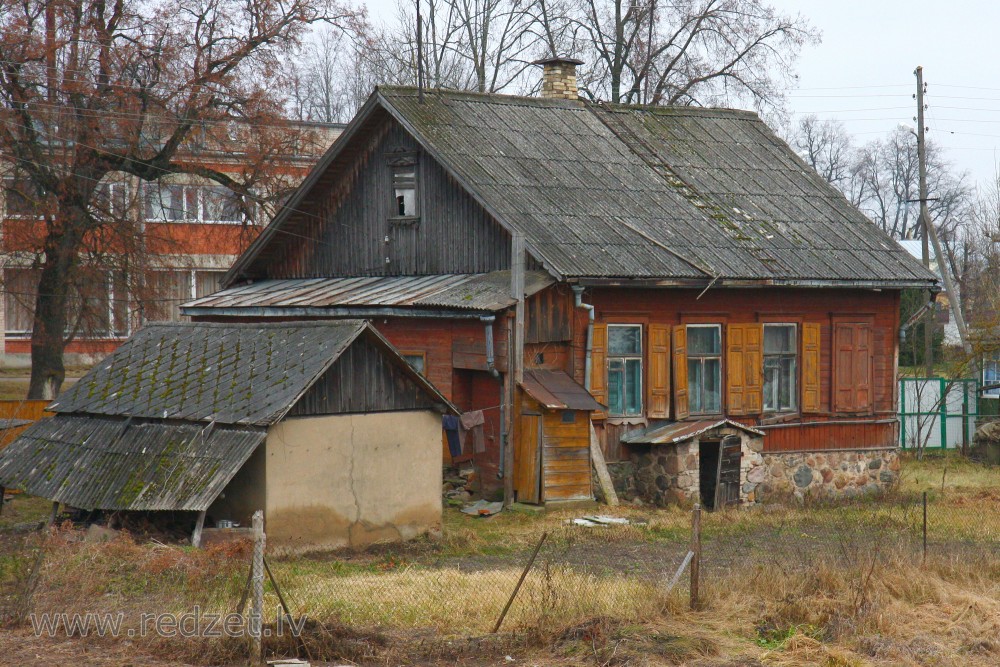 Veca koka māja Krāslavā