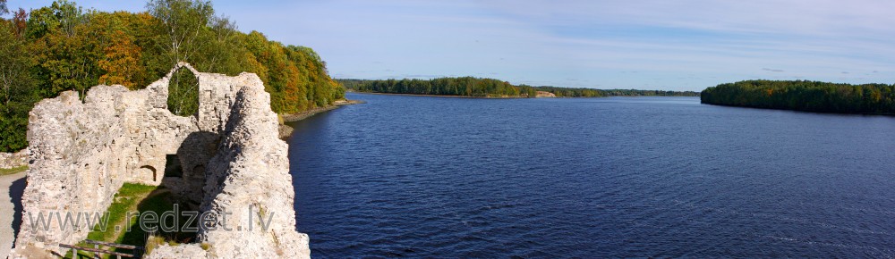 Kokneses pilsdrupu un Daugavas panorāma