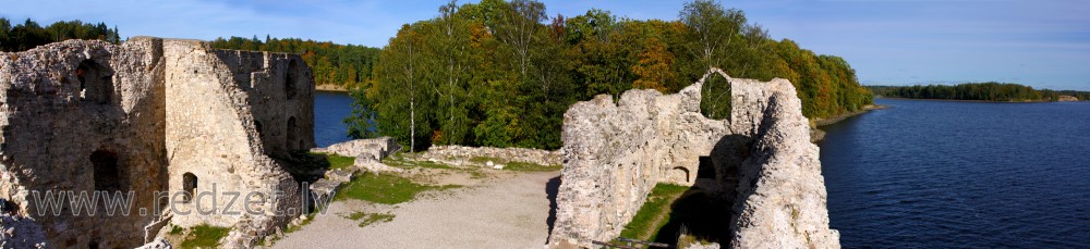 Kokneses pilsdrupu panorāma